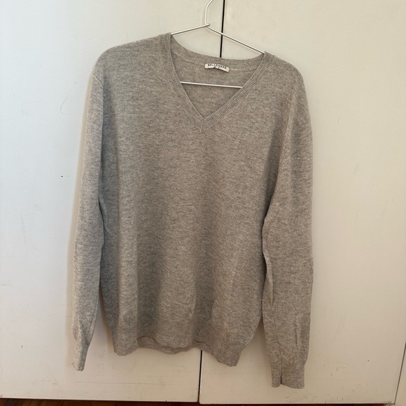 Lightweight grey sweater - Picture 2 of 4